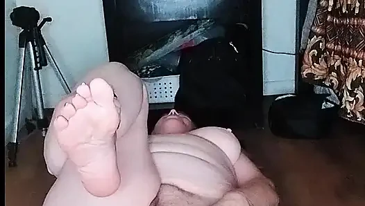 Sexy reife bBW macht ihr yoga am morgen!