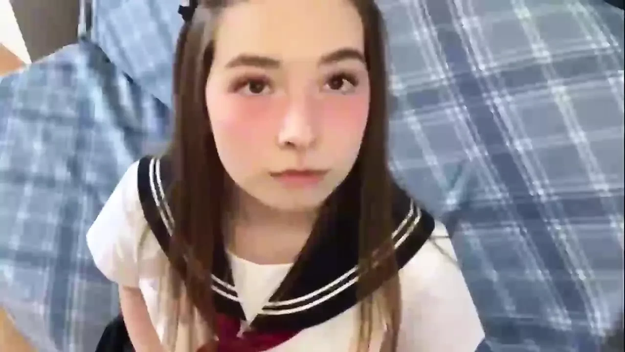 素人女孩自慰阴户的自拍