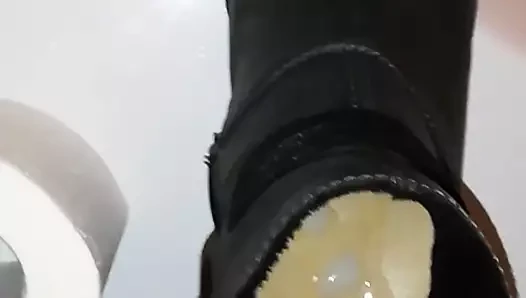 Schuhe von Nachbarn seine Freundin vollgewichst