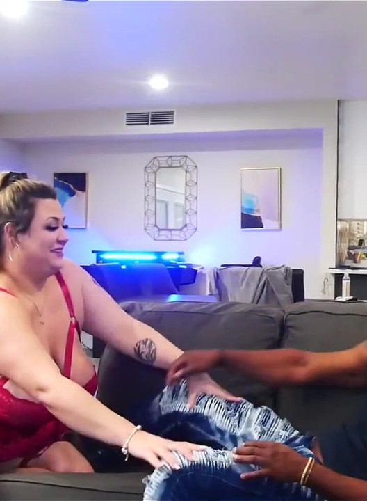 Slutty BBW Sucks & Fucks BBC