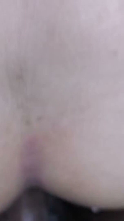 Pemandangan terbaik dari memek krim yang luar biasa dari dekat ke dalam memek | Clip 1