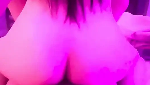 Çinli striptizci nefis Jimmy ters kovboy kız tarzına biniyor ve gevşek amına boşalana kadar