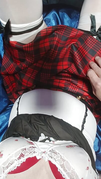 Who doesn't like men in panties ?