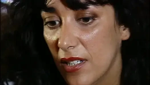 Orta yaşlı seksi kadınlar için İtalyan nostaljik sikiş