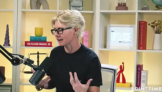 Khloe Kingsley: Squirting vor kamera & roten Flaggen