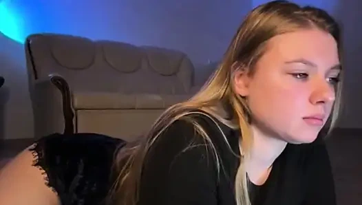Большой хуй трахает очко Jucielussie крупным планом