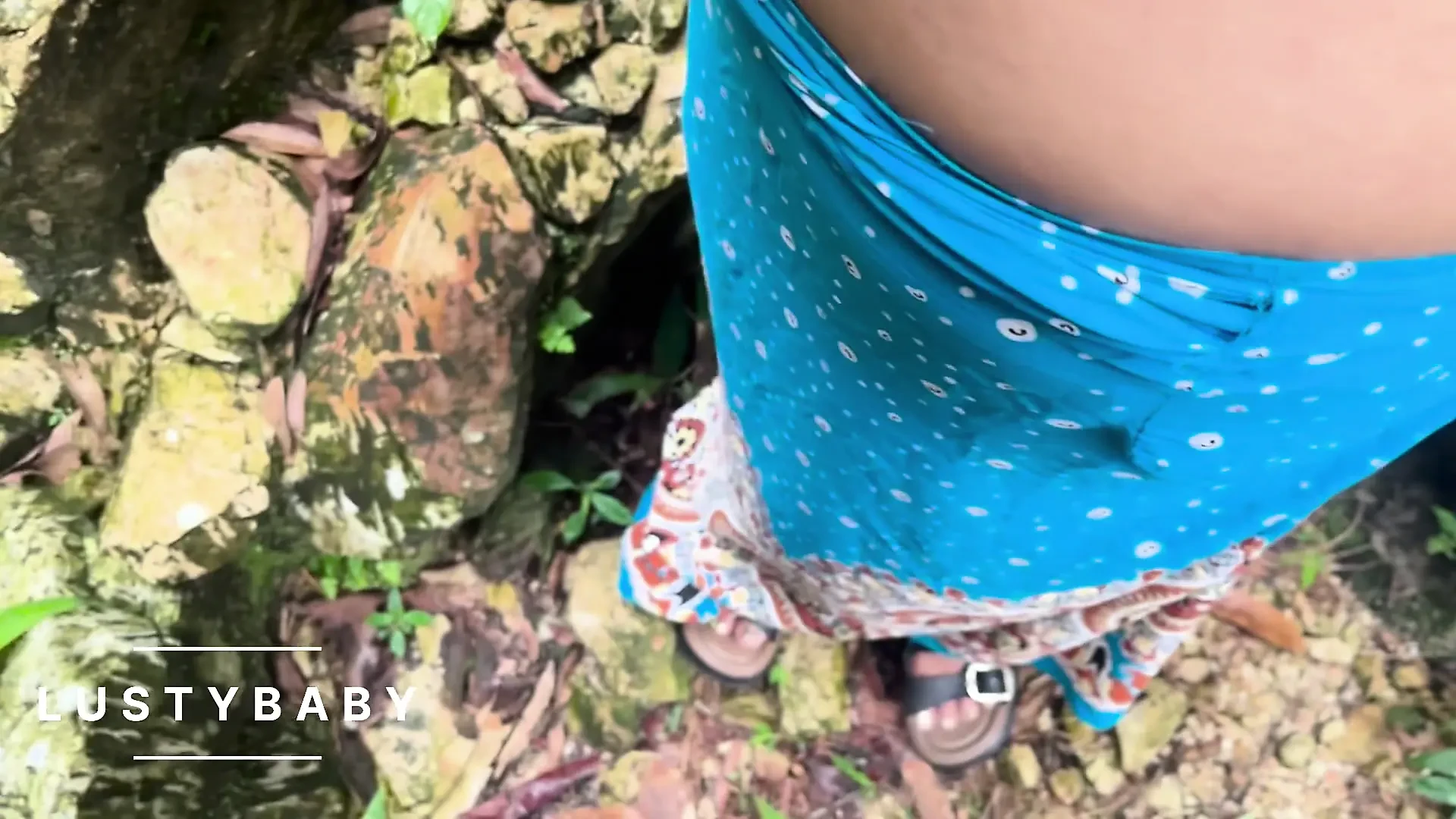 Khola 马 Nuhauna Ra Chikna Ko Majja