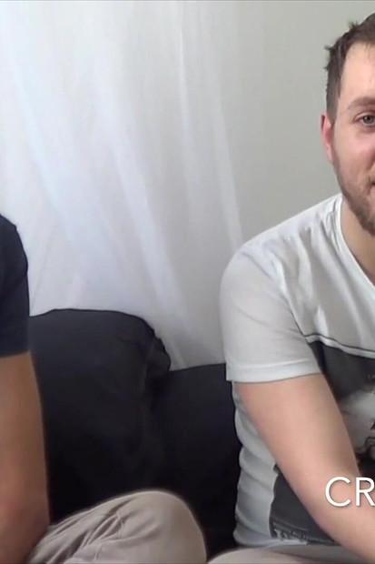 2214 パリの痴女が迷子の少年好奇心旺盛なイニコンに生ハメされる