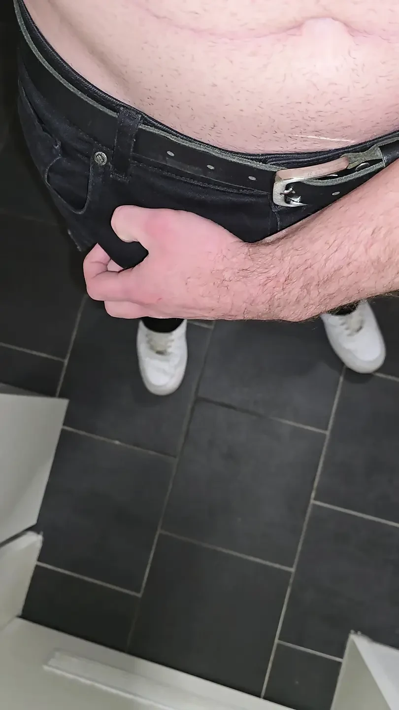 Seluar jeans gay dom bertentangan mendedahkan mengusik phantomgentx