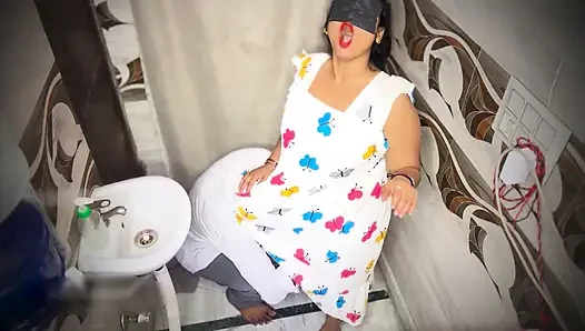 Leidenschaftlicher indischer paar schmutziger schlafzimmer-sex - heiße desi-ehefrau hart gefickt 4k