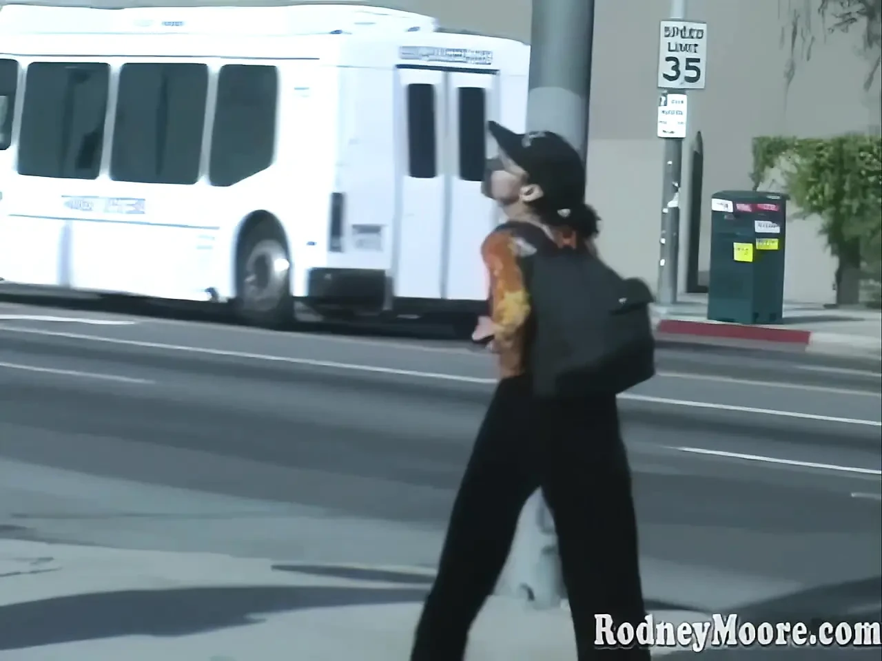 90s Hitchhiker Gets a Huge Facial and a Ride!