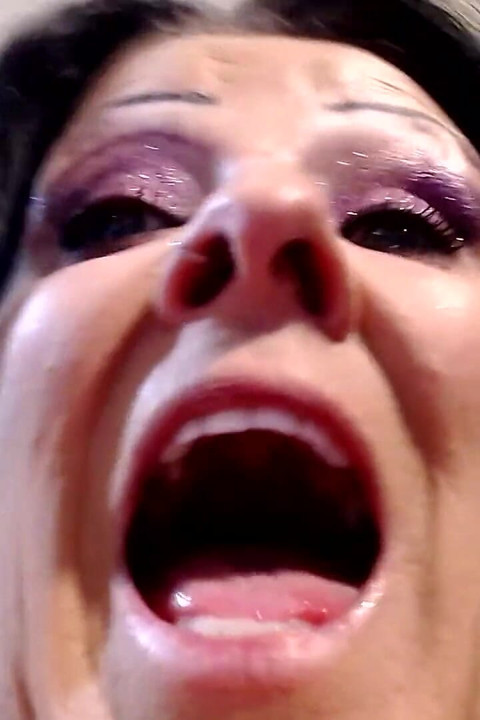 Pregnant Giantess Finds Tiny Date Unworthy