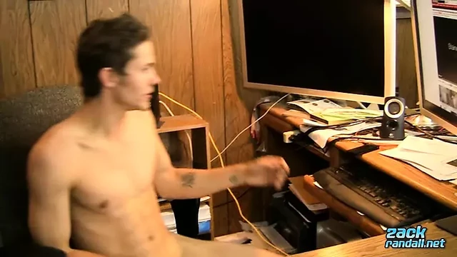 Cute Derrick Dickem Spiced Up The Office With Solo Stroking