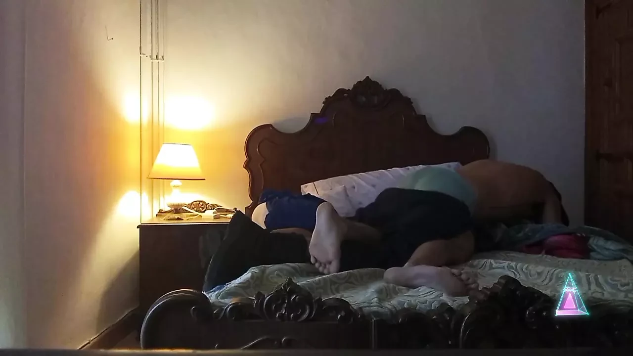 출근하기 전에 동료를 임신