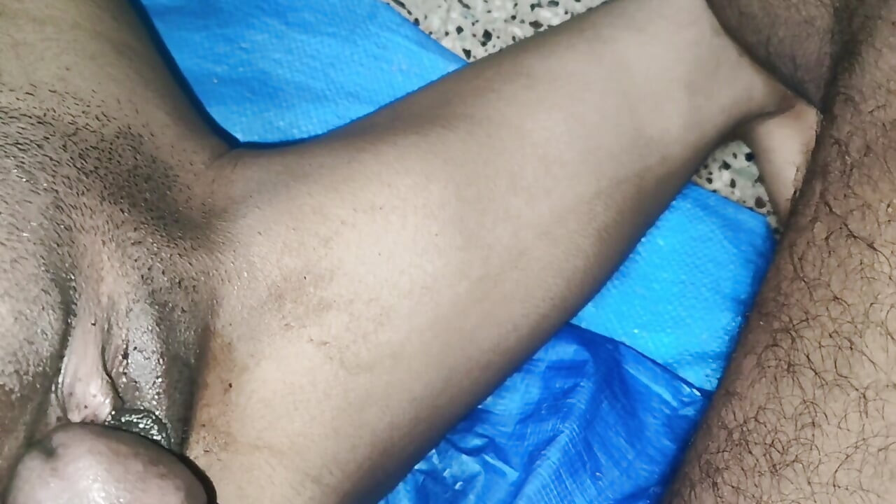Village bhabhi ko Bina Tel lagaye chudai kiye