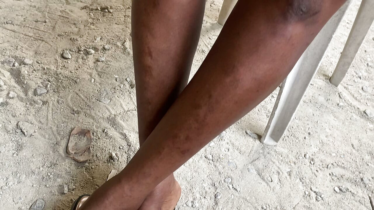 在未完成的建筑中后入