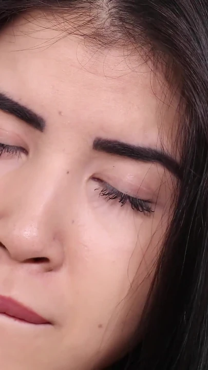 سيدة جميلة