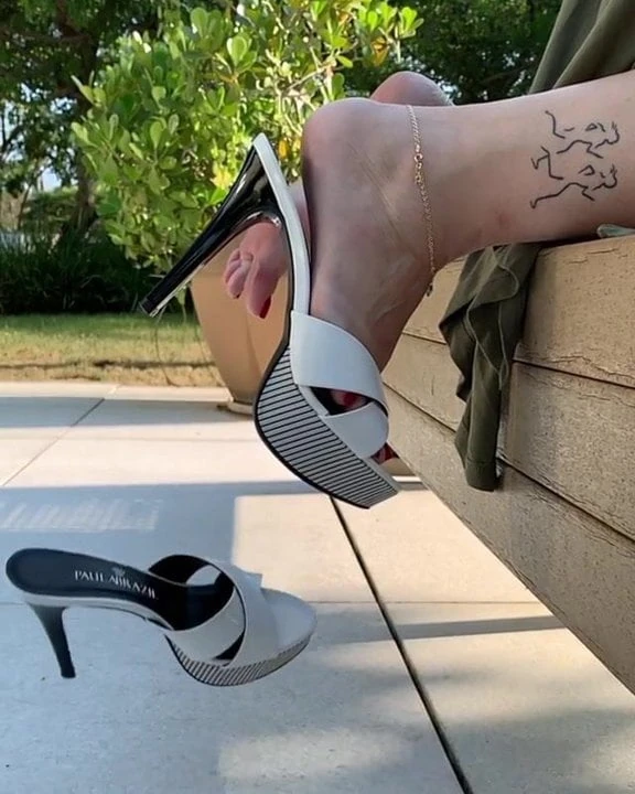 Mature bbw feet
