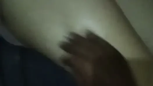 Ngentot erotis pijatan Tante angelina