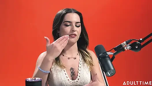 Chanel Camryn si Ratu Yang Bergeliat | Podcast Khusus Orang Dewasa
