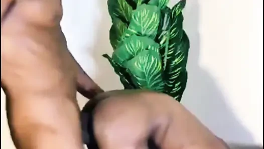 Göt Deliğimi Çok Iyi Kazıyor..