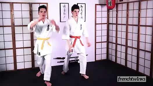 Karate twinks sert sikişiyor