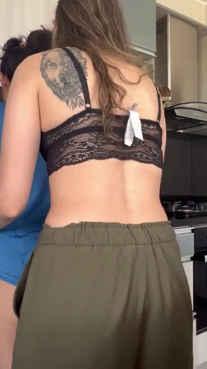 His tongue penetrates me very well and wets me more | Clip 1