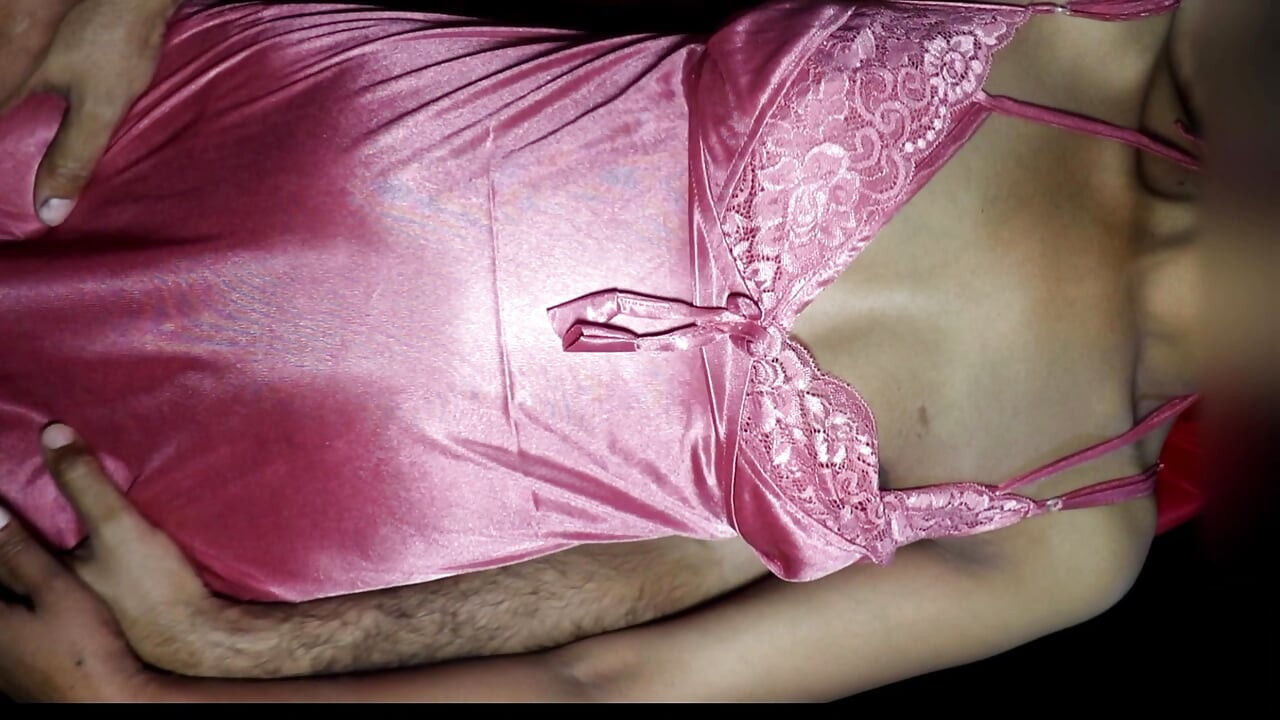 PROFESSORA SEXY ENSINA TARDE DA NOITE E ELA QUER FODER SUA ALUNA DO PAU GRANDE