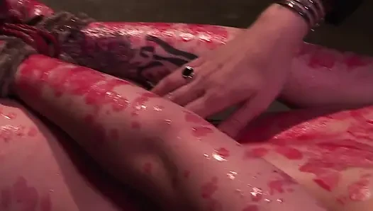 Рабыну отшлепали без пощады