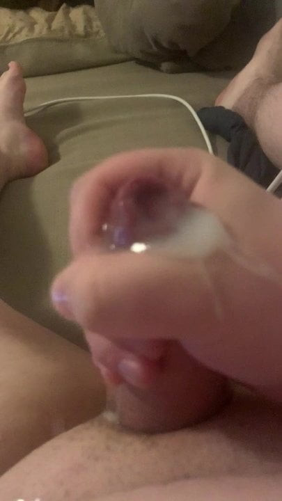 Cumshot after nice wank