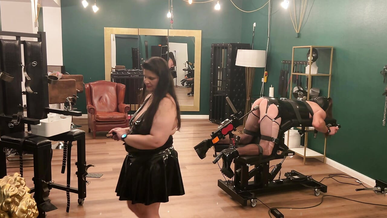 与电视奴隶的恋物癖阁楼重口味肛交 第4-4部分