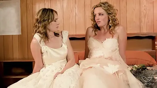 Interview: Marriage and Eloping Featuring Charlie Forde, Lilly Bell