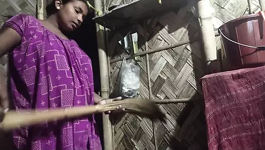 Indian porn video – Desi housewife got hard fucked in doggy style with husband