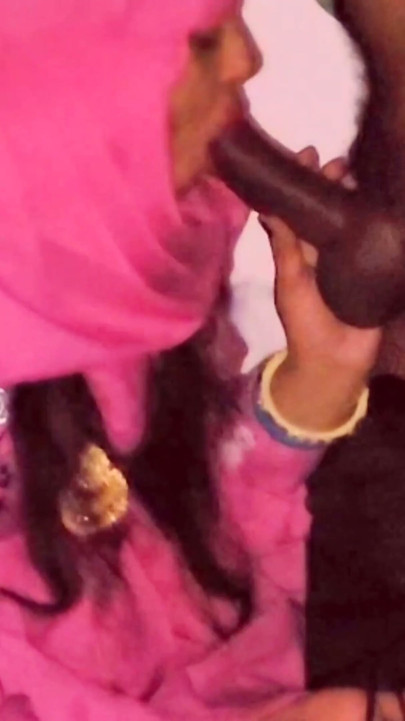 Indian muslim bhabhi hot xxx fuck on Eid. | Clip 1