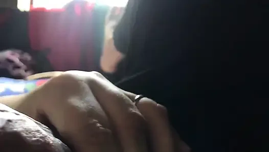 Suudi Arabistanlı Arap kız sakso çekiyor