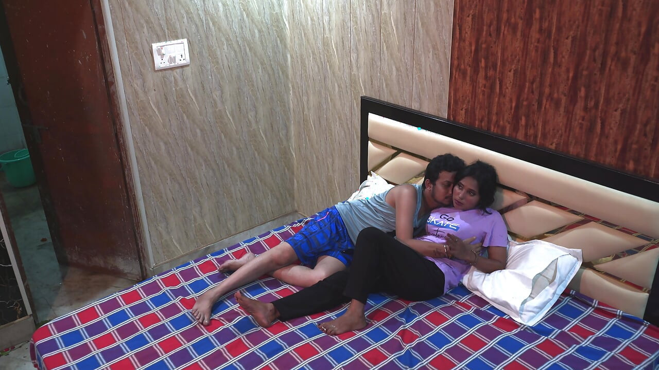 I took my beautiful girlfriend to a hotel and fucked her