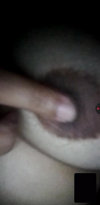 Indiana वायरल लड़की सेक्सी बड़े स्तन चूत में उंगली करते हुए दिखा रही है नवीनतम वीडियो