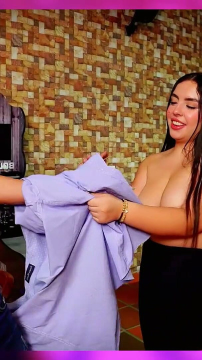 شاب يكتشف أن صديقته خانته وأساعده على تجاوز حزنه بكسي الضيق | مقطع 1