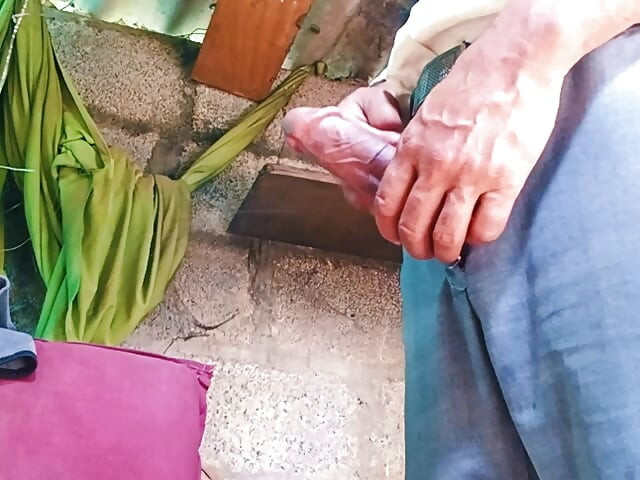 Γέρος αυνανίζεται με μεγάλο πέος