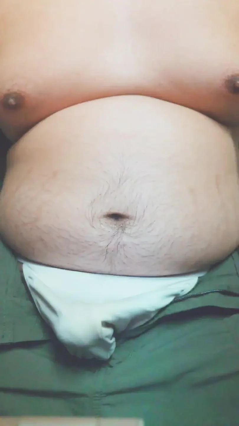 masturbate when parents is home