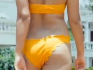 Apsara Rani, cul de bikini sexy