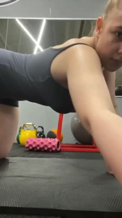 Jucielussie cumming in the gym | Clip 2