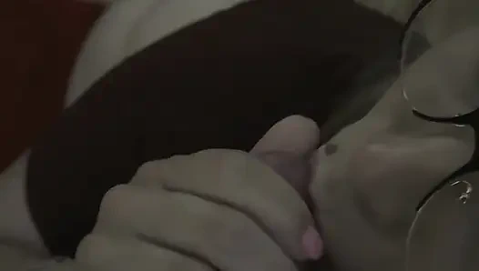 Gadis kebugaran nyepong kontol pelatih olahraga yang pantatnya dicrot sperma hangat