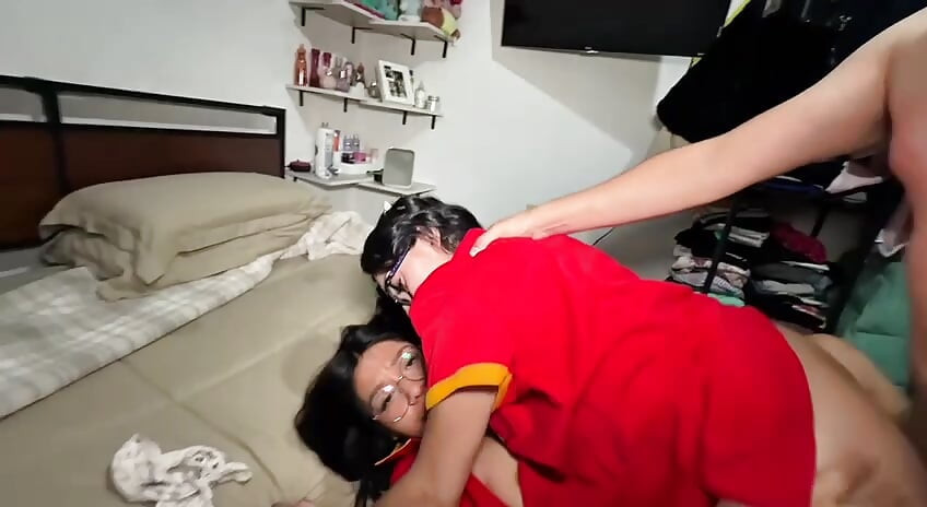 Oxxo employees fuck their boss in his apartment