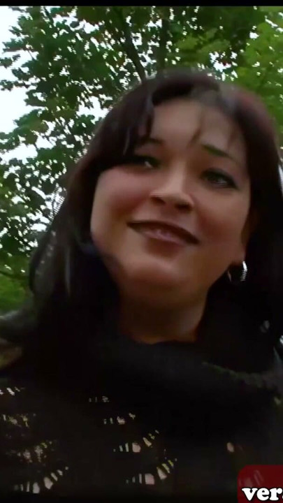 Milf germană dolofană își face primul casting de masturbare | Clip 1