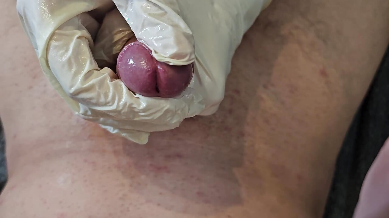 I make a Wixx tutorial with latex gloves