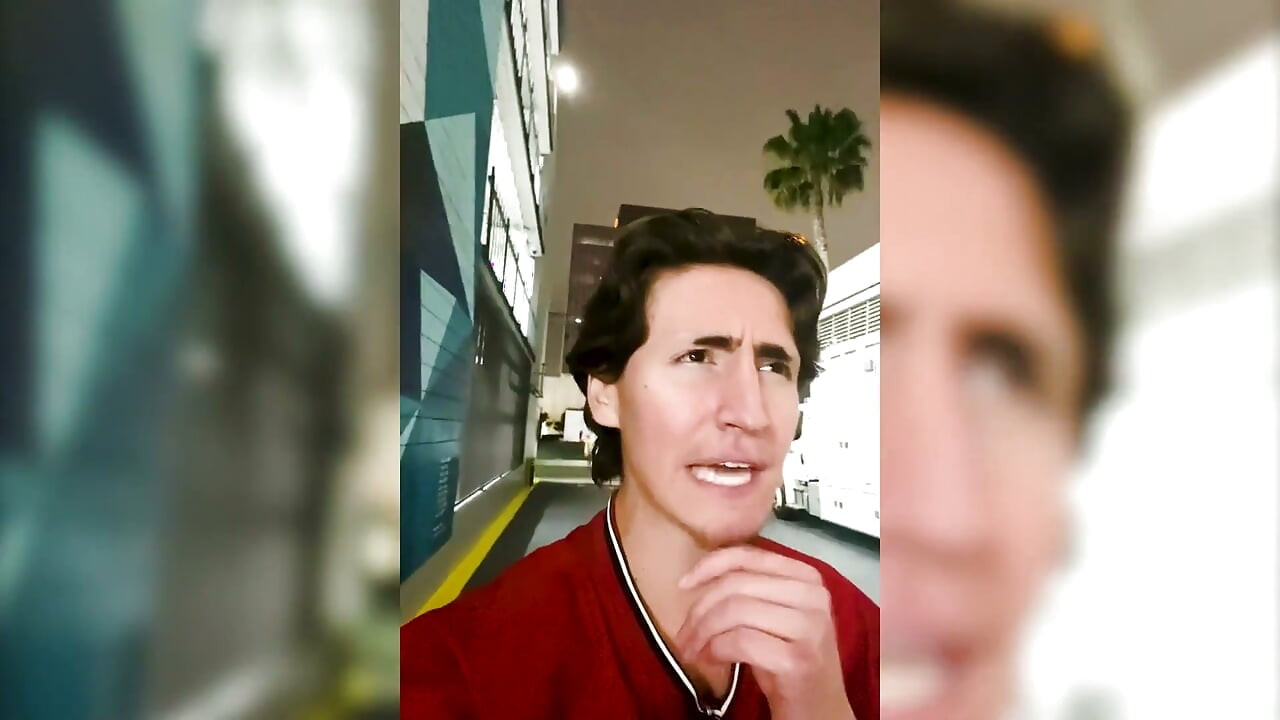Vedeta tiktok Kane Trujillo Adresa Haters lui și dezvăluie Celebrity Crush!