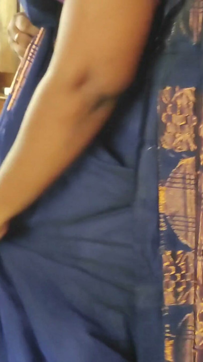 Tamil Babe Varsha Bhabhi  wearing Sari | Clip 1
