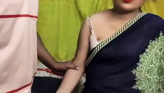 Aku mengambil kesempatan untuk menjilati pantat dan memek wifnya, dan berhubungan seks dengannya.dengan bengali rolyplay.