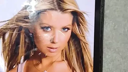 Tara reid cumtribute